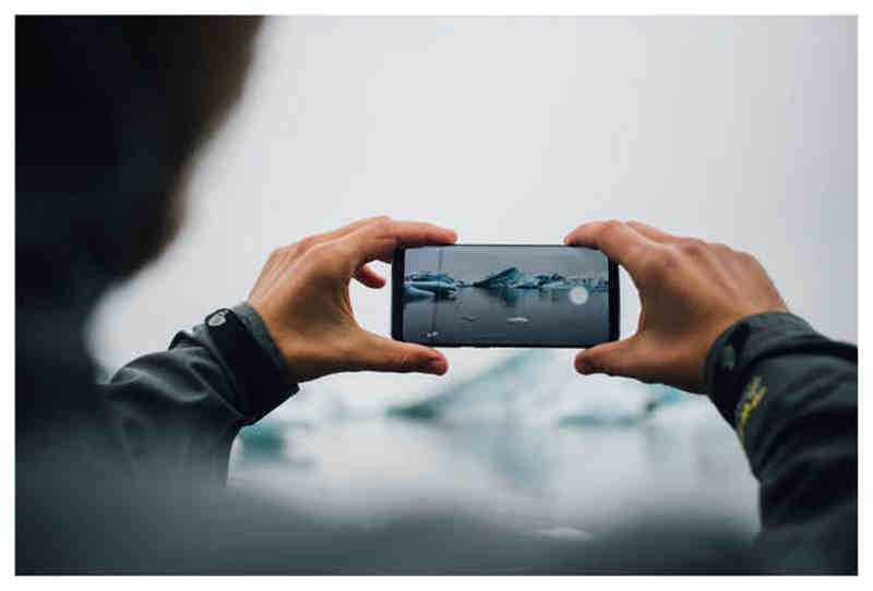 Hochskaliertes Video im Smartphone